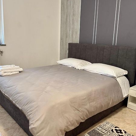 Serravalle Shop&Stay Serravalle Scrivia Ngoại thất bức ảnh