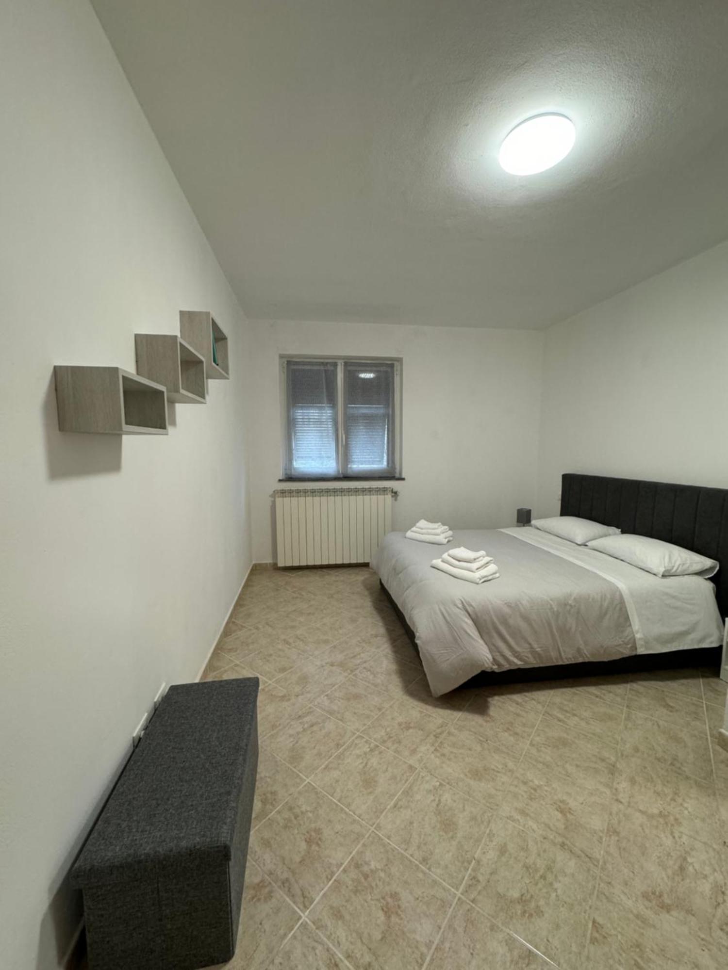 Serravalle Shop&Stay Serravalle Scrivia Ngoại thất bức ảnh