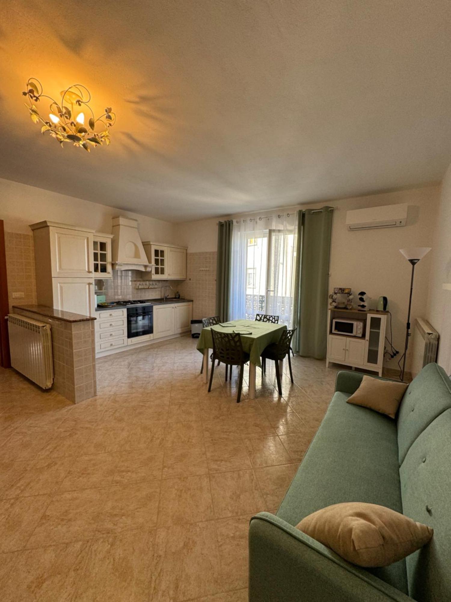 Serravalle Shop&Stay Serravalle Scrivia Ngoại thất bức ảnh