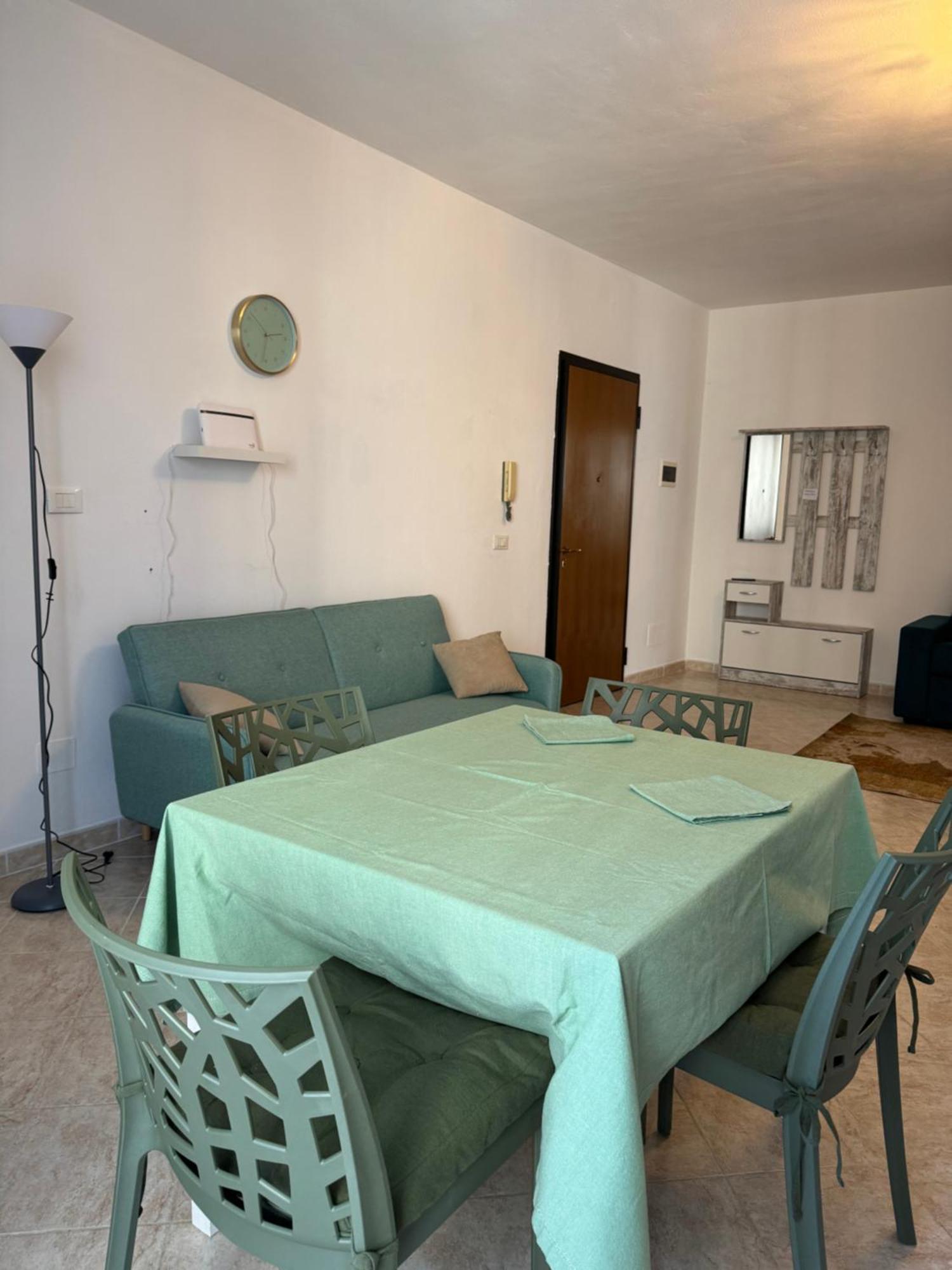 Serravalle Shop&Stay Serravalle Scrivia Ngoại thất bức ảnh